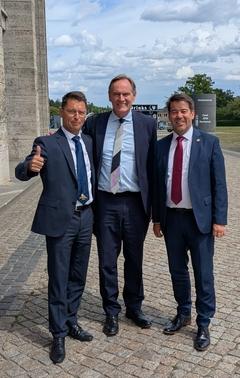 Regattastreckenchef Philipp mit dem Leipziger Oberbürgermeister Burkhard Jung und OB Steffen Scheller.