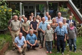 Auf dem Bild sind ehemalige und neue Mitglieder vom Naturschutzbeirat der Stadt Brandenburg zu sehen: Von links nach rechts:  Untere Reihe: Michael Weggen, Peter Richter, Beate Bölsche, Hans Lubitz, Gerlinde Zenke,  mittlere Reihe: Klaus Liebenow, Tino Grenz, Sybille Tinius, Hans-Joachim Hoffmann, Margot Kumrow, Dr. Beatrix Wuntke, Bürgermeister Michael Müller  hintere Reihe: Joachim Bergmüller, Marianne Feßer, Karin Riechardt, Kirstin Ohme, Stefanie Frede, Almut Inselmann, Maja Lüth, Dr. Jirko Holst, Uwe Lendel, Dr. Winfried Kohls