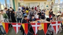 Deutsch-dänische Deko zur Mittagspause.