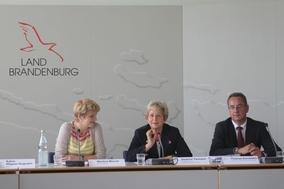 Dietlind Tiemann bei Landespressekonferenz zur Kanu-EM