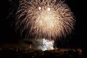 Feuerwerk am Himmel