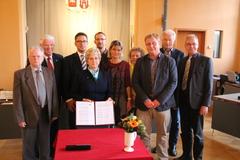 Oberbürgermeisterin Dietlind Tiemann, das SVV-Präsidium und alle SVV-Fraktionsvorsitzenden lehnen den Leitbildentwurf ab