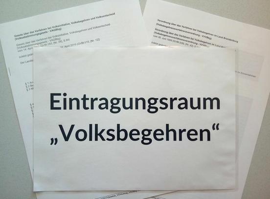 Noch bis zum 11. April 2022 können sich die Brandenburger in die Eintragungslisten für das Volksbegehren eintragen.
