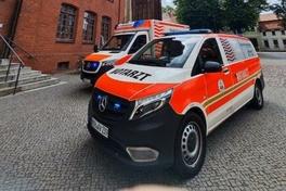 Notarzteinsatzfahrzeug und Rettungswagen