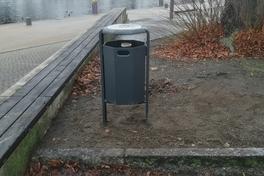 Weitere Papierkörbe am Salzhofufer für die Verbesserung der Stadtsauberkeit