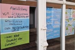 Schaufensterausstellung im Gotischen Haus in der Ritterstraße.
