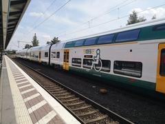 Verkehrsvertrag Netz Elbe-Spree am Hauptbahnhof in Brandenburg an der Havel unterzeichnet