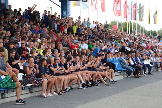 Volle Ränge bei der Eröffnung der Deutschen Meisterschaft im Kanu im Jahr 2022 auf der Regattatstrecke. Foto: Archiv