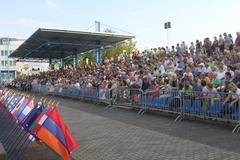 Wassersport in Brandenburg an der Havel, das sind volle Tribünen und ein begeistertes Publikum ...