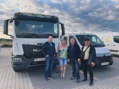 Die Hilfsgüter wurden an der Grenze zur Weiterfahrt übergeben. Foto: privat