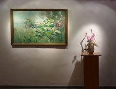 Karl Hagemeisters „Winden im Havelschilf“ stehen dem Wickenarragement von Gabriele Preibsch gegenüber.