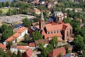 Dom Sankt Peter und Paul und Dombezirk