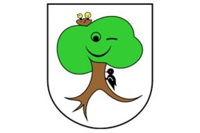 Baum mit einem lächelndem Gesicht