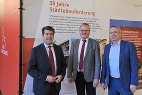 Oberbürgermeister Steffen Scheller, Bauminister Detlef Tabbert und Landeskonservator Prof. Dr. Thomas Drachenberg.