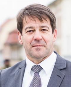 Portrait von Oberbürgermeister Steffen Scheller