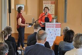 Staatssekretärin Dr. Ina Bartmann freute sich, "dass wir in dieser wunderschönen Stadt Brandenburg an der Havel, die so lebenswert ist, zu Gast sind