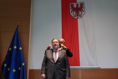 Rechtsanwalt Uwe Böhrensen wurde von Ministerpräsident Dietmar Woidke mit dem Landesverdienstorden ausgezeichnet.