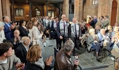 Hochschul-, Studien- und Stadtleitung führten die neuen Studierenden ins Paulikloster.