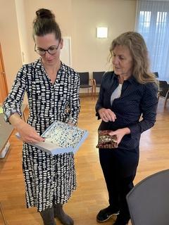 Gastgeschenke wirden ausgetauscht