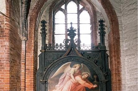 Neogotischer Altaraufsatz von C.G. Pfannschmidt aus dem Jahr 1874 vor Beginn der Sanierungsarbeiten...