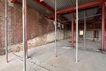 Das ursprüngliche Dach ist in das erste Obergeschoss eingearbeitet worden.