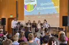 Die "Allstars"-Nachwuchsband der Luckenberger Schule unter der Leitung von Schulleiter Heiko Nachtigall sorgte für die mitreißende Musik.