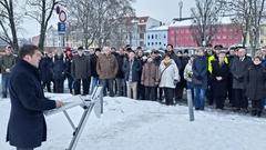 Oberbürgermeister Steffen Scheller während seiner Rede zum Gedenken an die Opfer des nationalsozialistischen Terrorregimes.