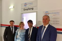 Michael Glaser, GF Jobcenters Brandenburg an der Havel, Oberbürgermeister Steffen Scheller, Dr. Ramona Schröder, Vorsitzende der Geschäftsführung der Agentur für Arbeit Potsdam, und Christof Kürschner, Schulrat im Staatlichen Schulamt Brandenburg an
