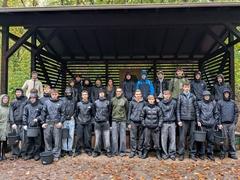 Gruppenbild der Abiturstufe, die fleißig sammelte.