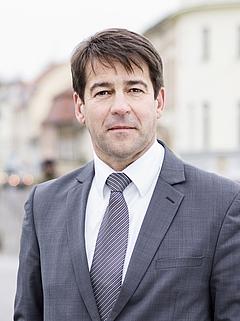 Portrait von Oberbürgermeister Steffen Scheller