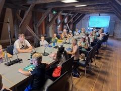 Unterm Dach des Rathauses wurde besprochen was im Bauausschuss diskutiert wird.