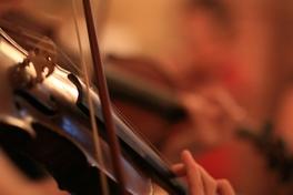 „Märchenhafte Weihnachten“ mit der Musikschule „Vicco von Bülow"