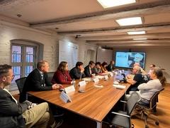 Blick in die Runde der Teilnehmer.