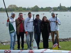 Zum Abschuss noch ein Erinnerungsfoto mit den sympathischen Kanuten und den Organisatoren dieser außergewöhnlichen Begegnung zwischen Spitzensport und Spitzenkultur.