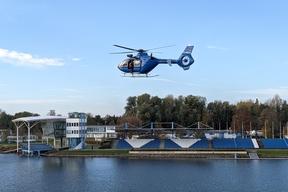 Hubschrauber kreist über dem Beetzsee