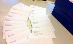 Teilnehmen können alle Bürgerinnen und Bürger, die in den kommenden Tagen Unterlagen zur Bürgerumfrage per Post erhalten