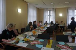 Am 12.03.2018 konnte Frau in dem Workshop „Schlage die Trommel und fürchte dich nicht“ von Frau Keller-Zimmermann lernen, wie sie sich Gehör verschafft.