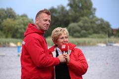 mit Spaß dabei: BB-Radio-Moderator Jens Herrmann und Dietlind Tiemann