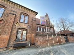 Fahne von Tibet weht heute vor dem Rathaus