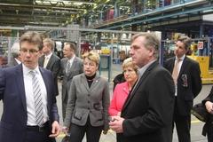 Standortleiter der Heidelberger DruckmaschinenAG Gerwin Cordes, FHB Präsidentin Prof. Dr.-Ing. Burghilde Wieneke-Toutaoui, Oberbürgermeisterin Dr. Dietlind Tiemann und Wirtschaftsminister Ralf Christoffers