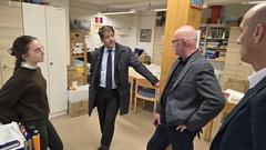 Steffen Scheller im Gespräch mit Lebenshilfe-Mitarbeitenden und Vorstand Matthias Pietschmann.