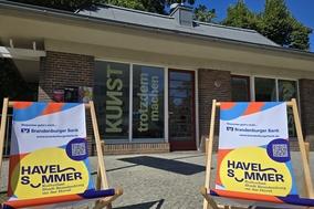 Havelsommer ist überall in der Stadt! Im Kulturpavillon am Nicolaiplatz 1 wird am 15. und 16. August die sich Ausstellung "EhrenArbeit" fortgesetzt.