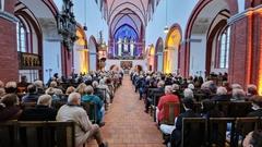 Festveranstaltung zum 34. Tag der Deutschen Einheit im Dom.