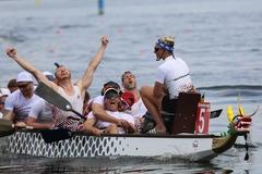 Das deutsche Nationalteam jubelt bei der Drachenboot-WM.