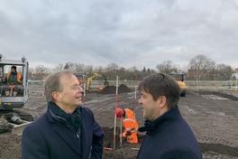 ÜAZ erhält Förderurkunde