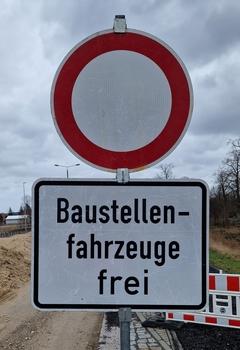 Von Freitag, 23.02.2024, ab 18:00 Uhr bis voraussichtlich Mittwoch, 28.02.2024, 05:00 Uhr ist die Potsdamer Straße nur für Baustellenfahrzeuge frei.