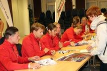 Autogrammstunde der Deutschen Nationalmannschaft.