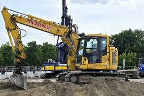 Bagger auf Baustelle