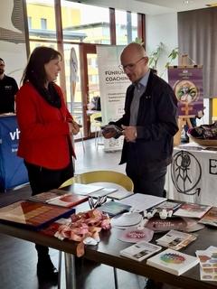 OB Keip im Gespräch mit Doreen Charlet.