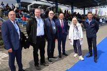 Die Gäste verfolgten auch die Rennen an der Tribüne.